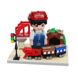 Little Railway Engineer kids train brick figure set clean product view