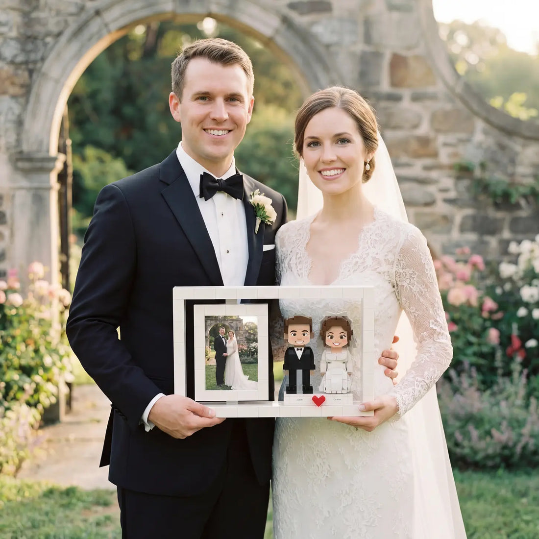 Modern Rotating Wedding Photo Frame Building Set - Personalized Couple Display with Heart Decor Mini U