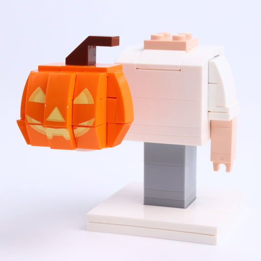 Pumpkin Lantern brick figure accessory, right-side view